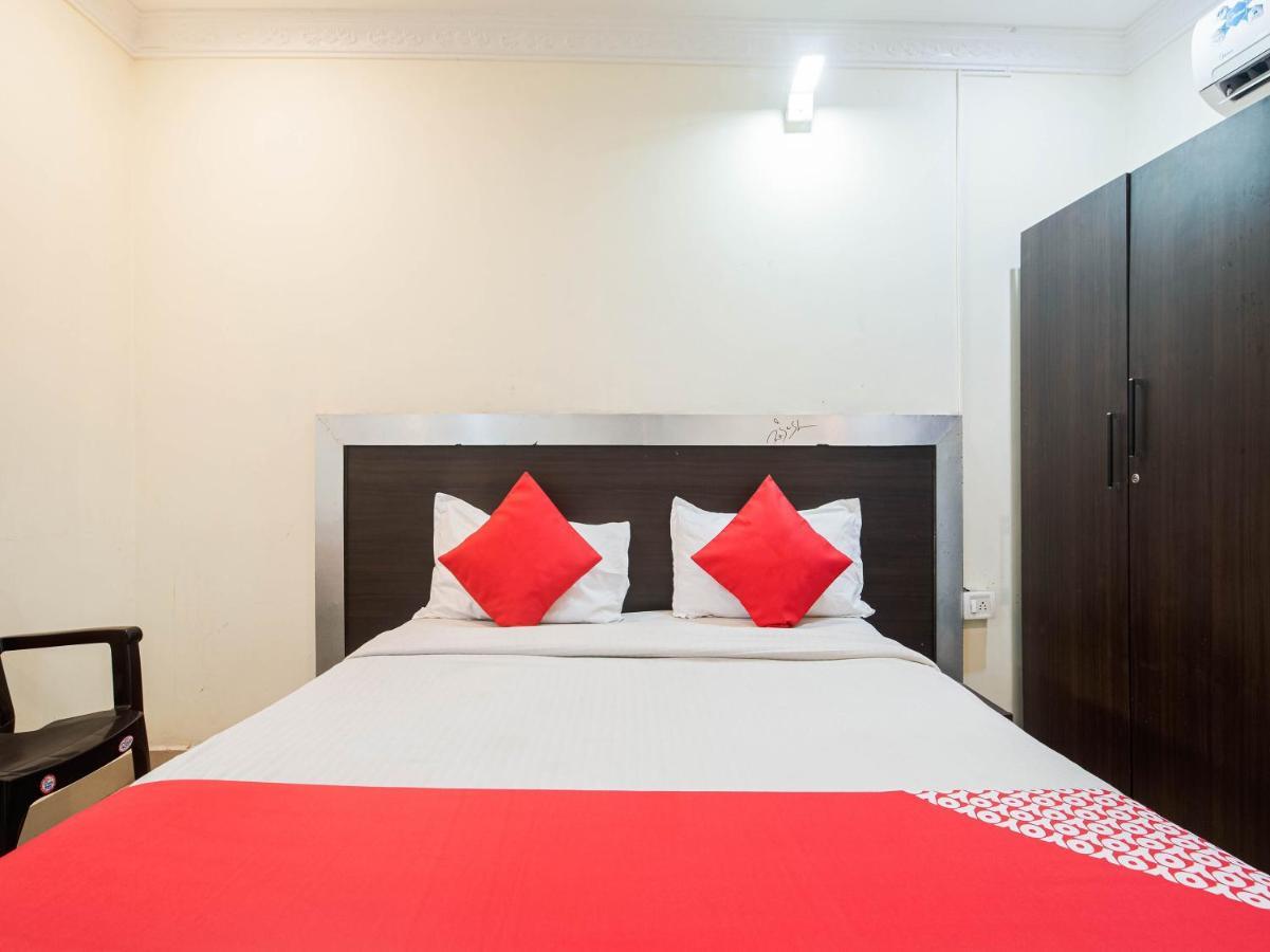 Oyo 74206 Ssr Residency Hotel Visakhapatnam Buitenkant foto